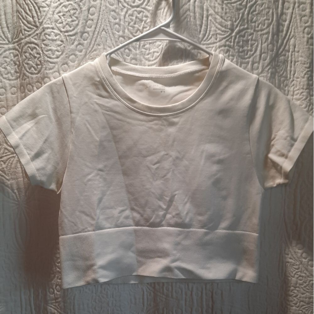 Aerie Offline Top Womans Medium White Cropped Stretch Classic Party Festival